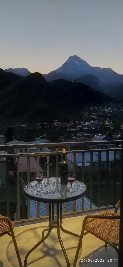 Kazbegi 4U