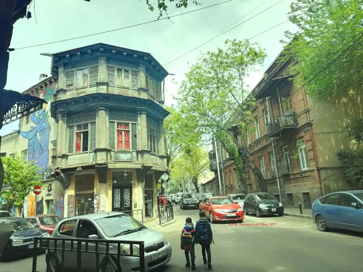 birdhome in Tbilisi (Maria)