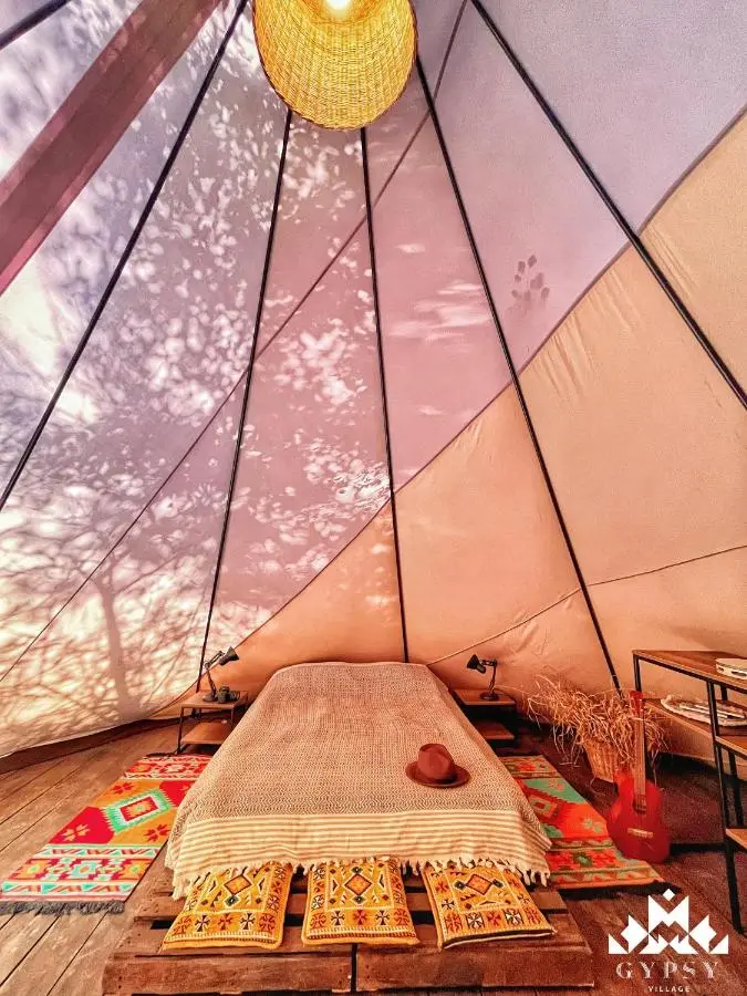 Gipsy Village Park Hotel