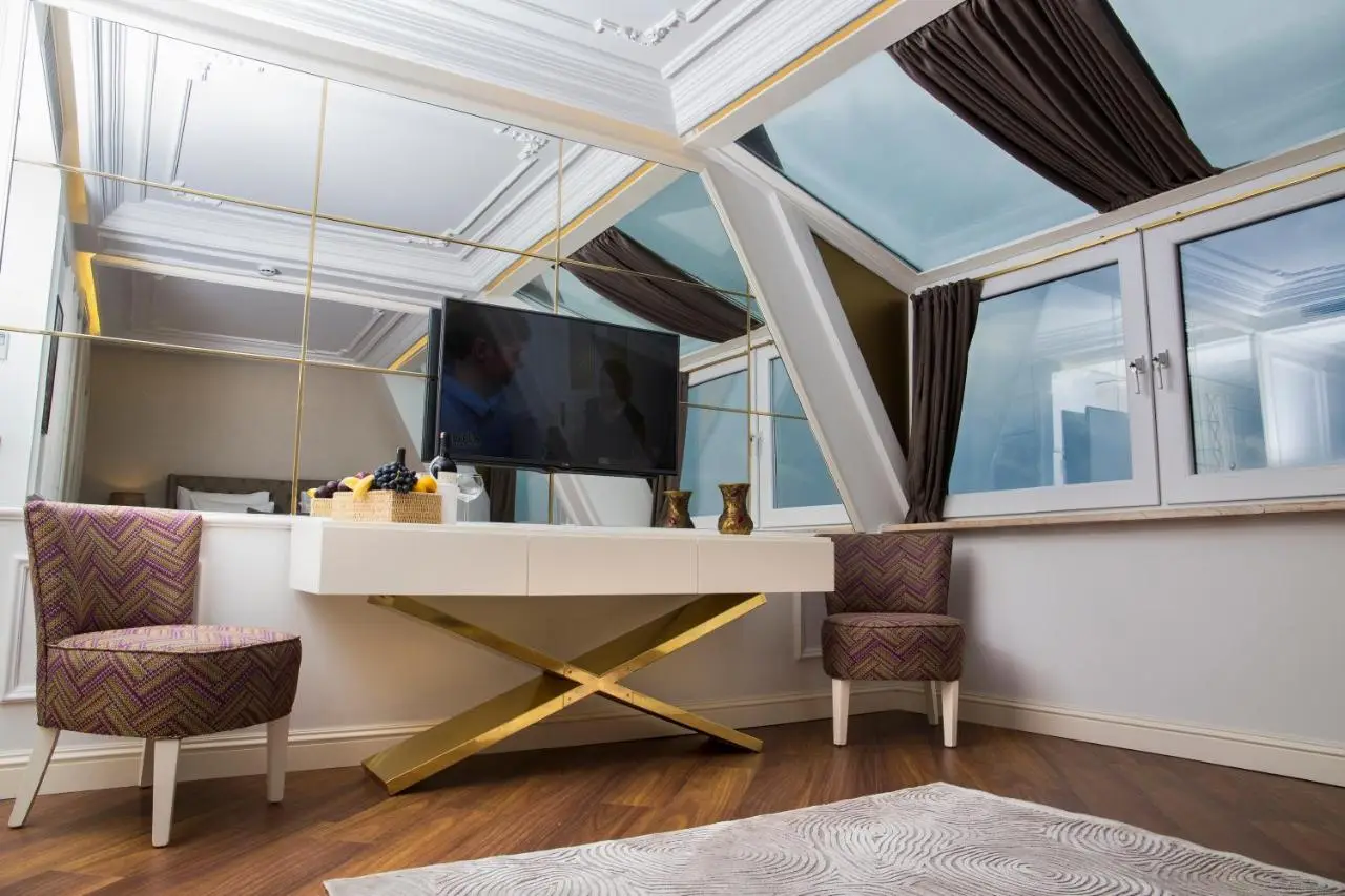 Mina Hotel - Special Category