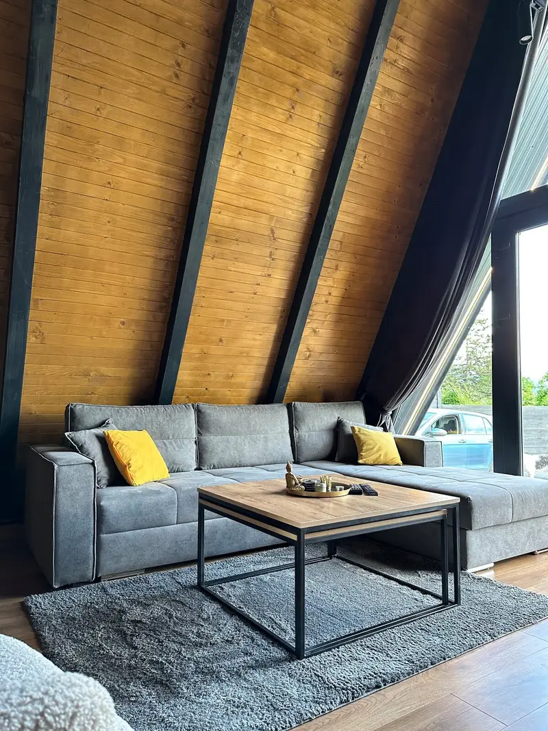 5 min from Sarajevo, Loon Moon Mountain Chalet