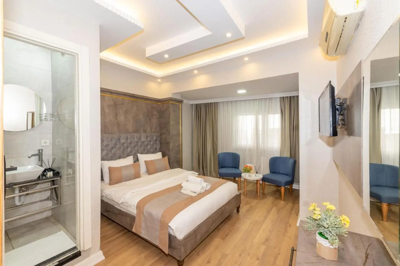 BiRAND SUiT HOTEL