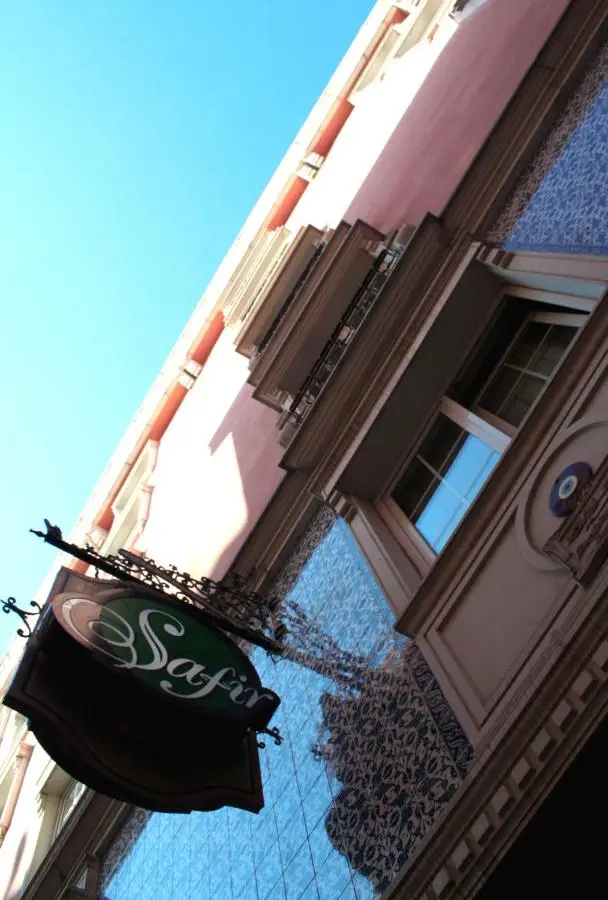 Hotel Sapphire