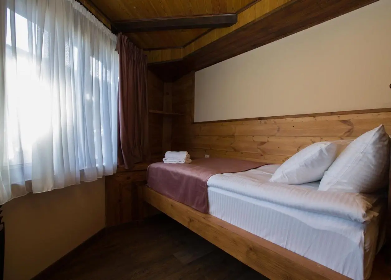 Hotel Mansarda Mestia
