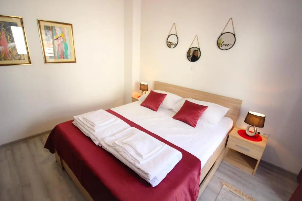 "VILLA DENY" Boutique HOTEL - included "FREE PARKING"