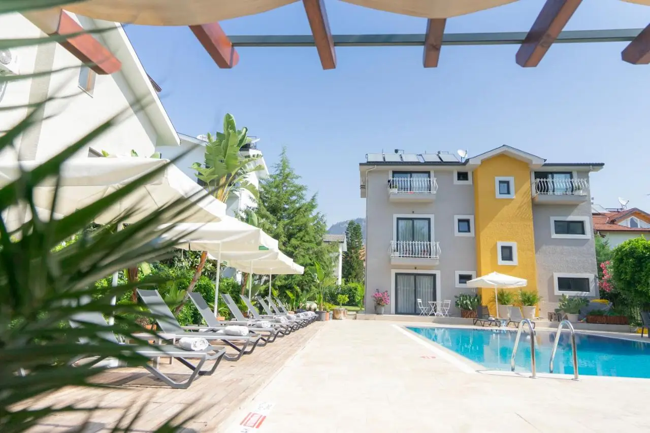 WEST HOUSE EXCLUSIVE HOTEL