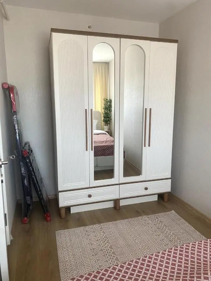 Luxe Suite AI28