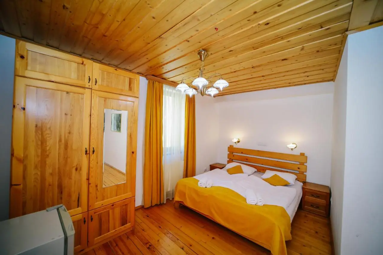 Alpenhaus Kazbegi Hotel & Restaurant