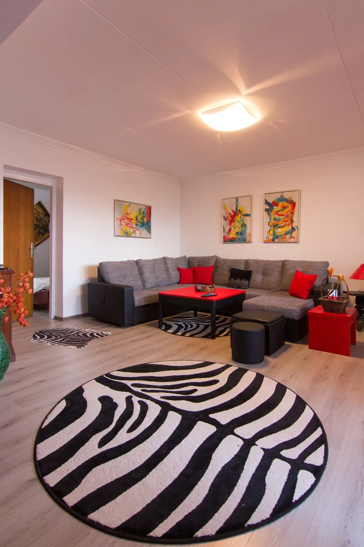Sarajevo, Center, spacious 3 bedrooms apartment.
