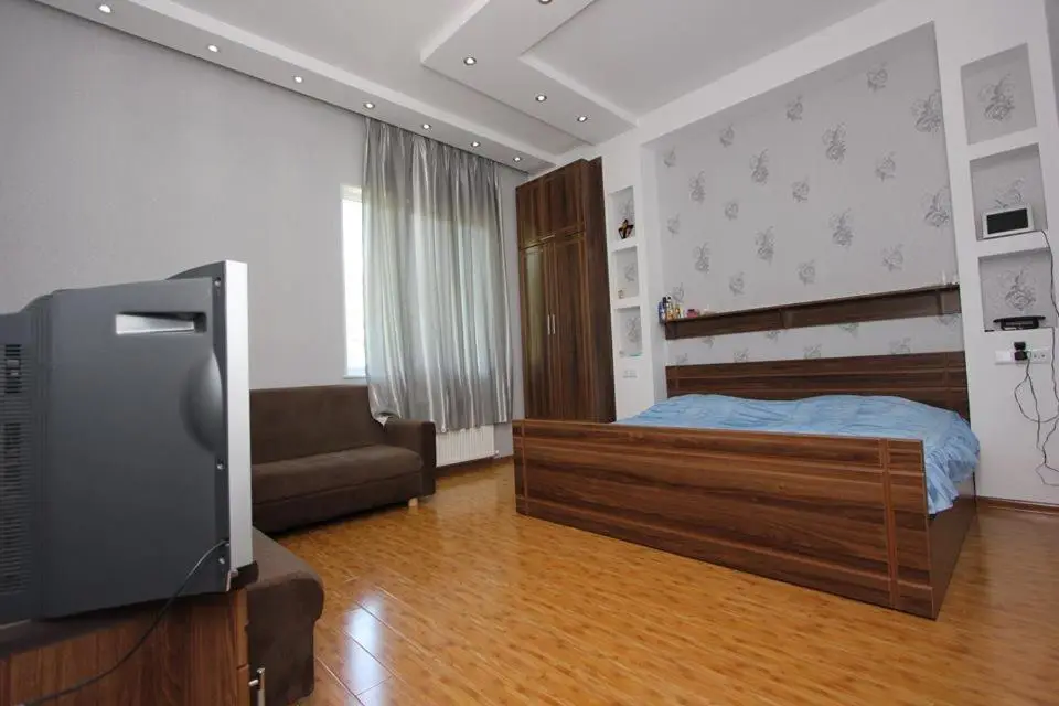 Rustaveli 106