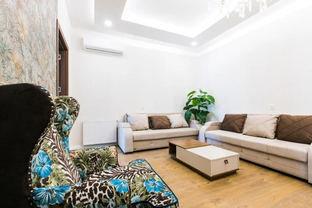 Sweet Home 6 VIP at Rustaveli Avenue