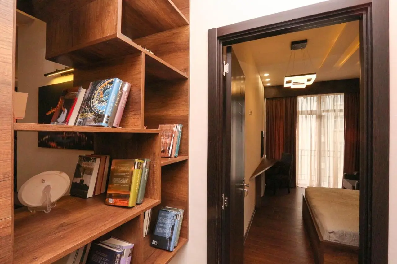 Freedom Square Apartment