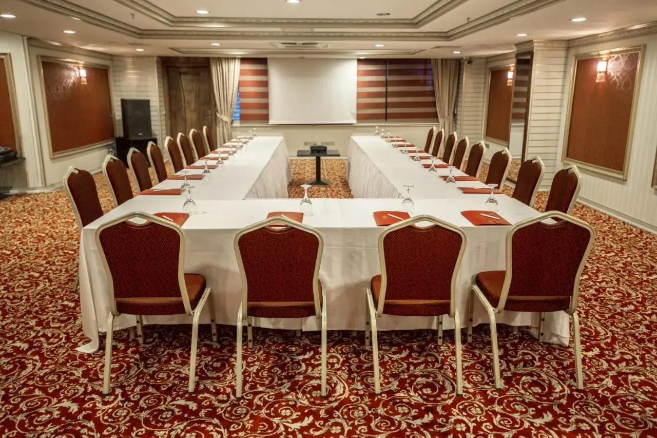 Yücesoy Liva Hotel Spa & Convention Center Mersin