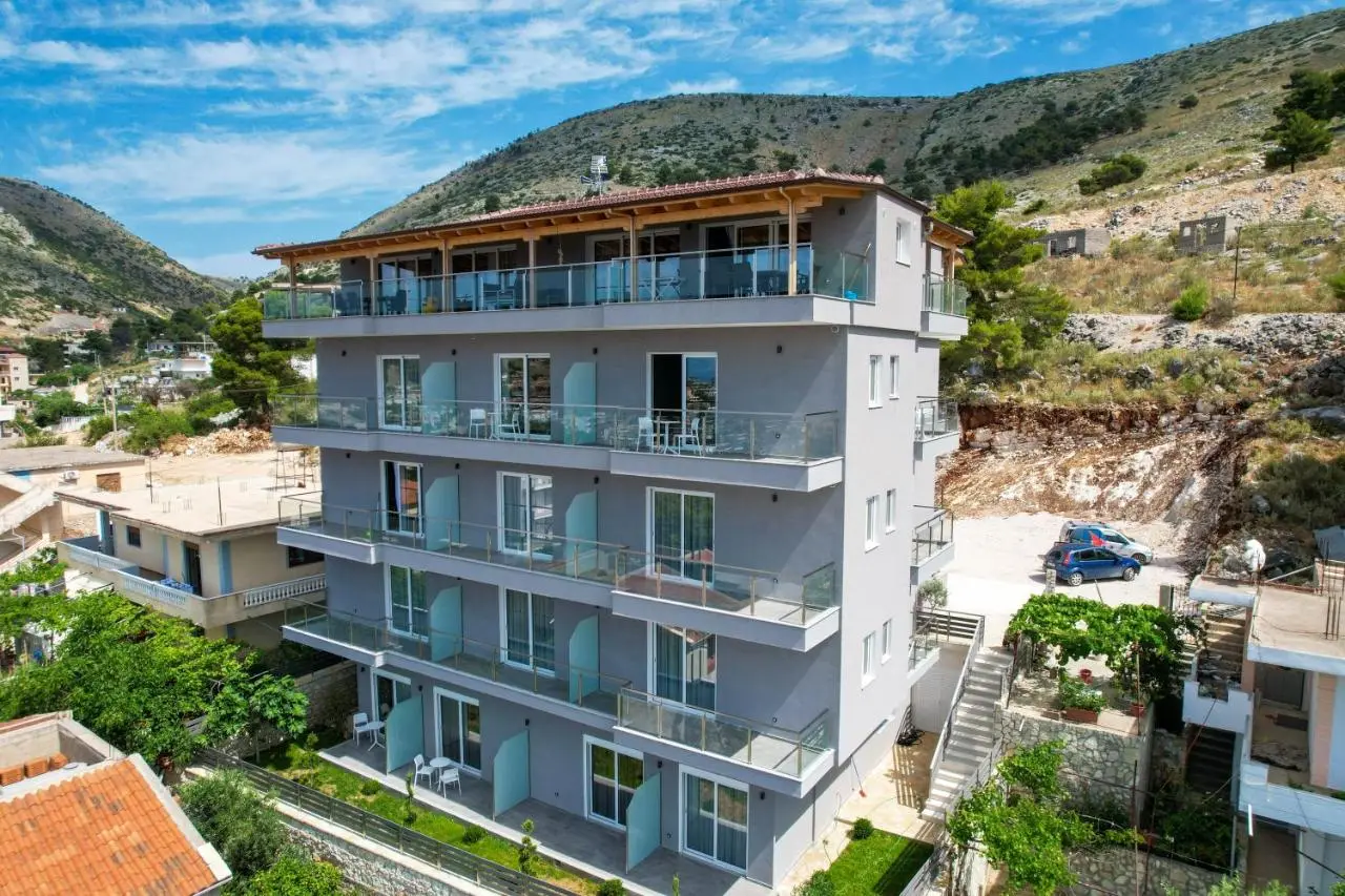 Angel Saranda Palace