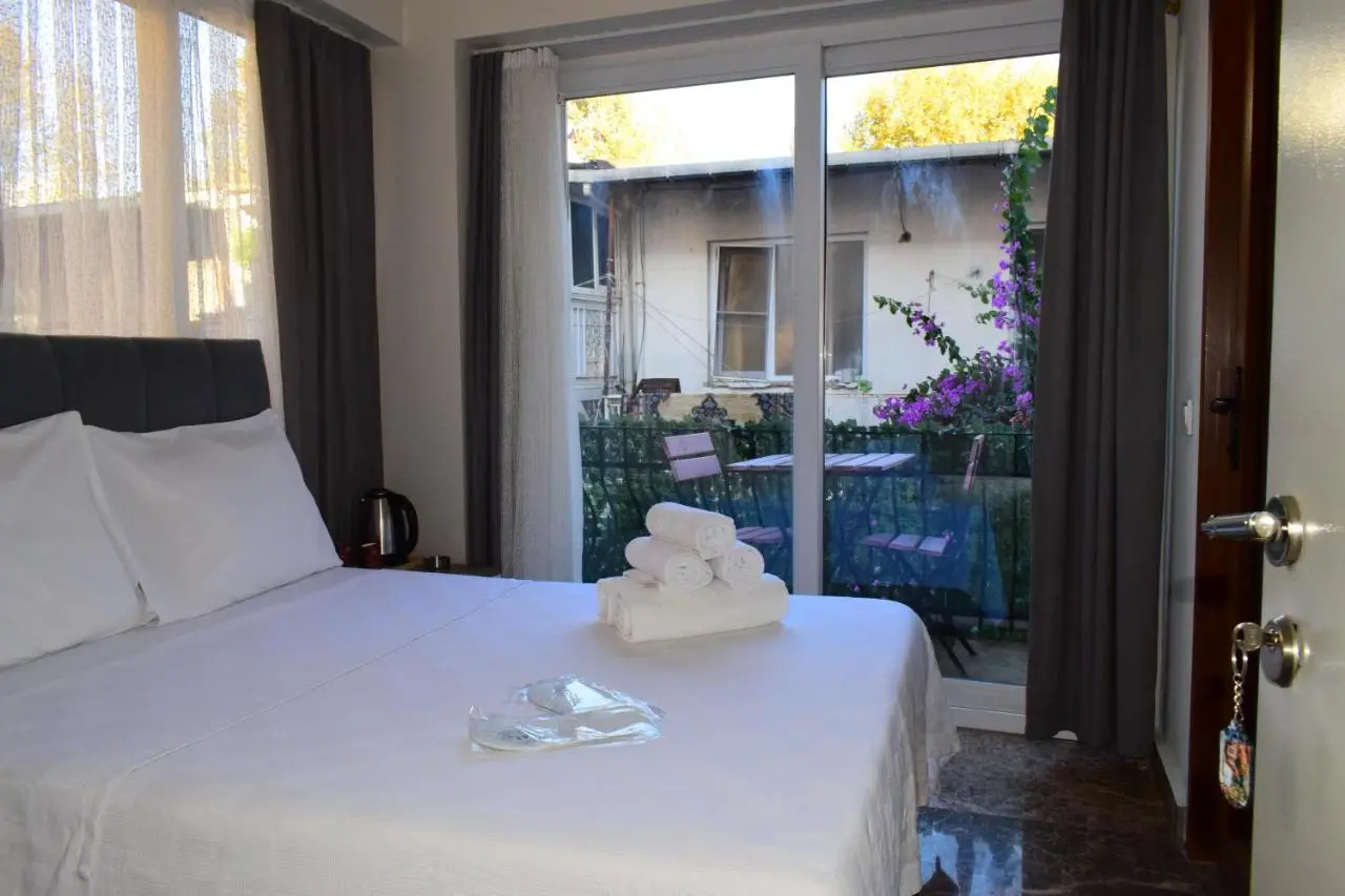 Büyükada Çarşı Pansiyon