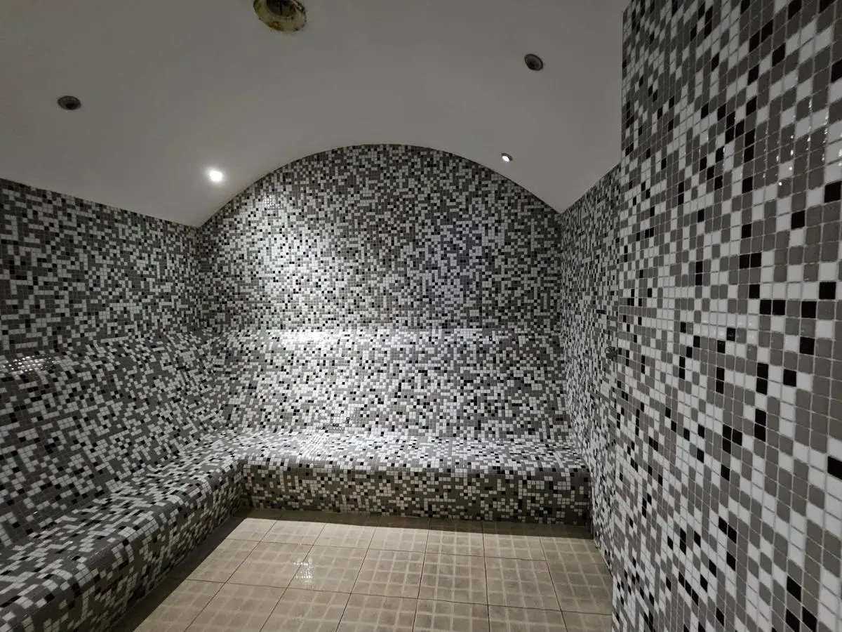 Taksim Square Residence, Two bedrooms, pool sauna gym