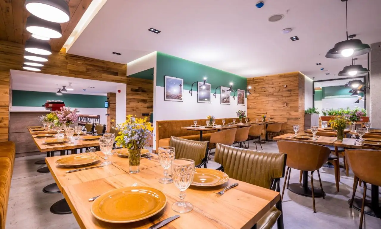 Step Inn - Kazbegi
