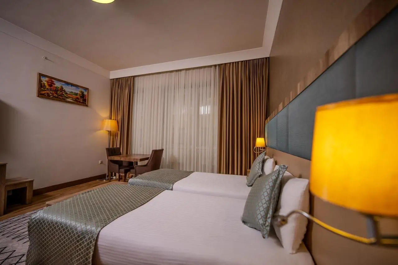 Mari Suites Hotel