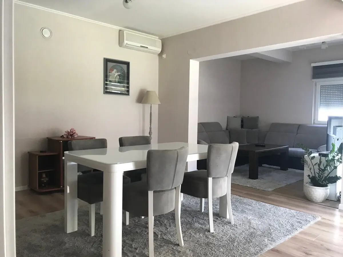 Villa Residence