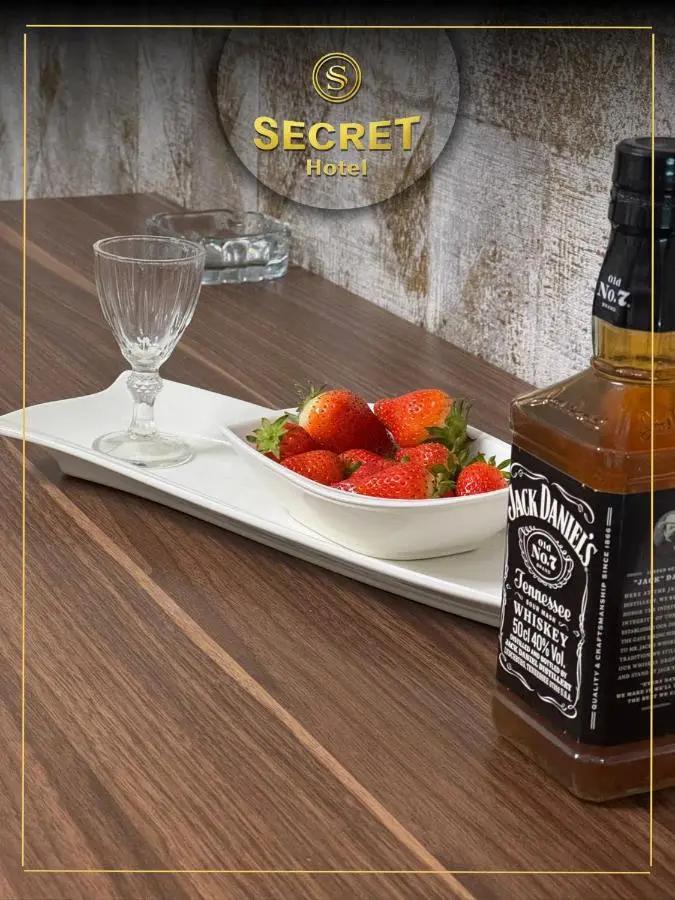 SECRET HOTEL