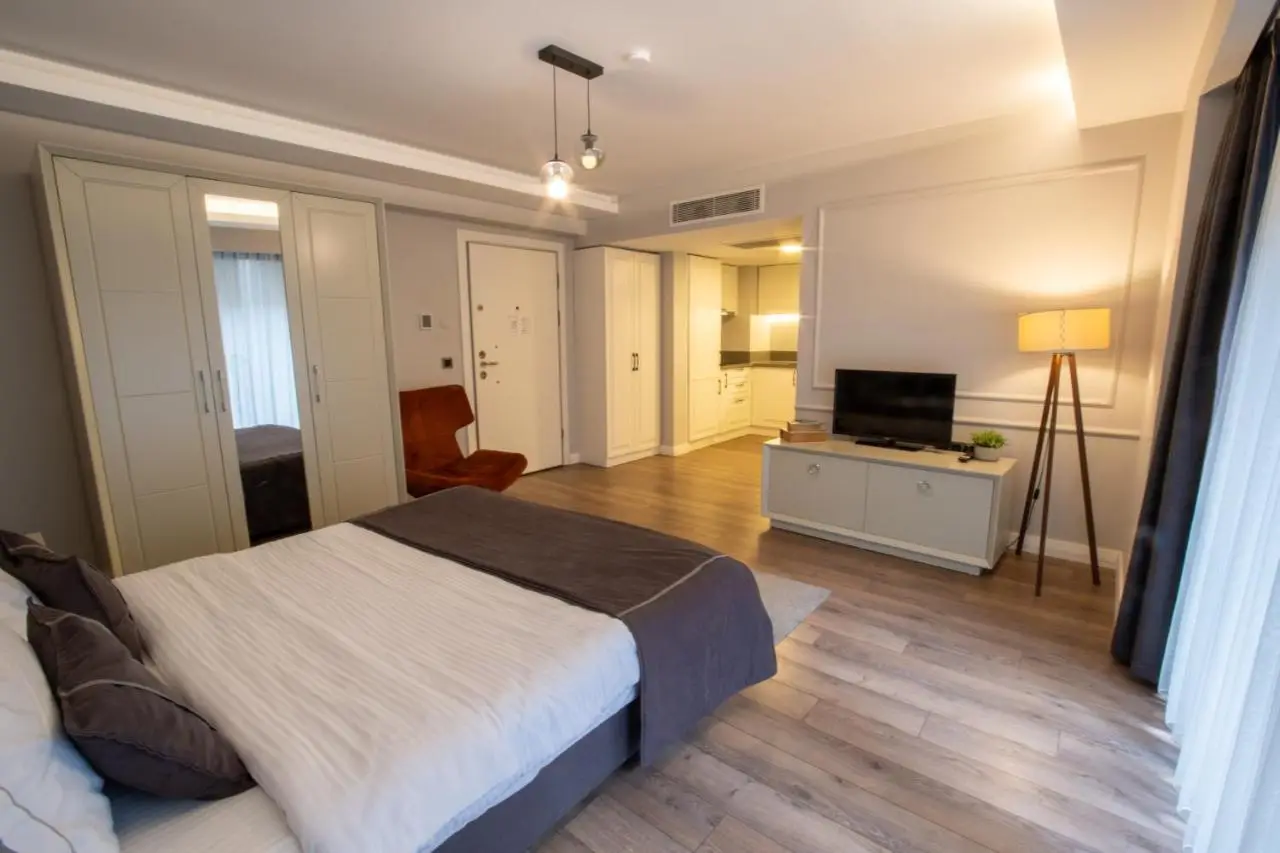 Myway Deluxe Hotel