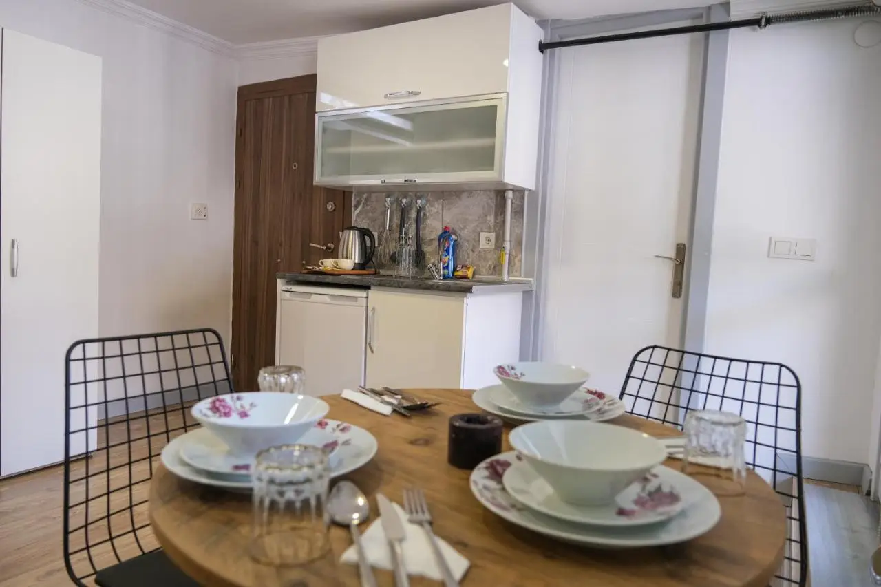 Taksim Neo Pera Suites