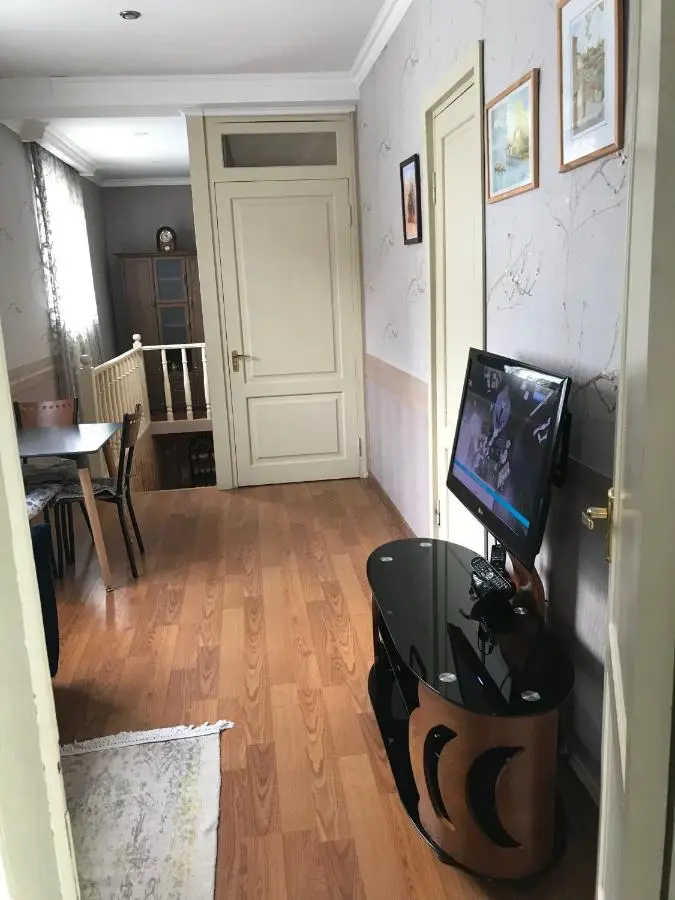 flat 44