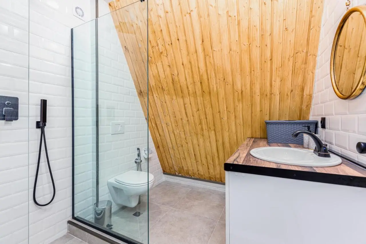 Luxury Cottages with Hot Tubes, Garden and BBQ