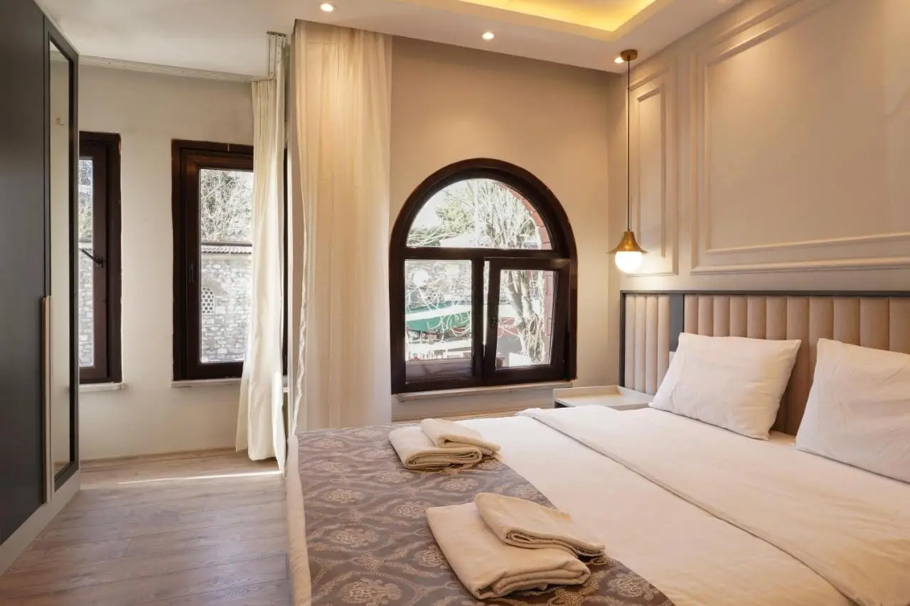 Ararat Hotel