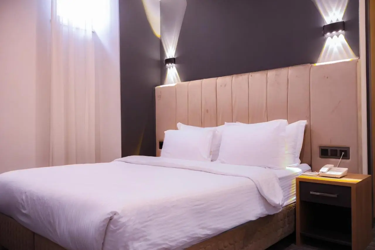 Home Plus Hotel