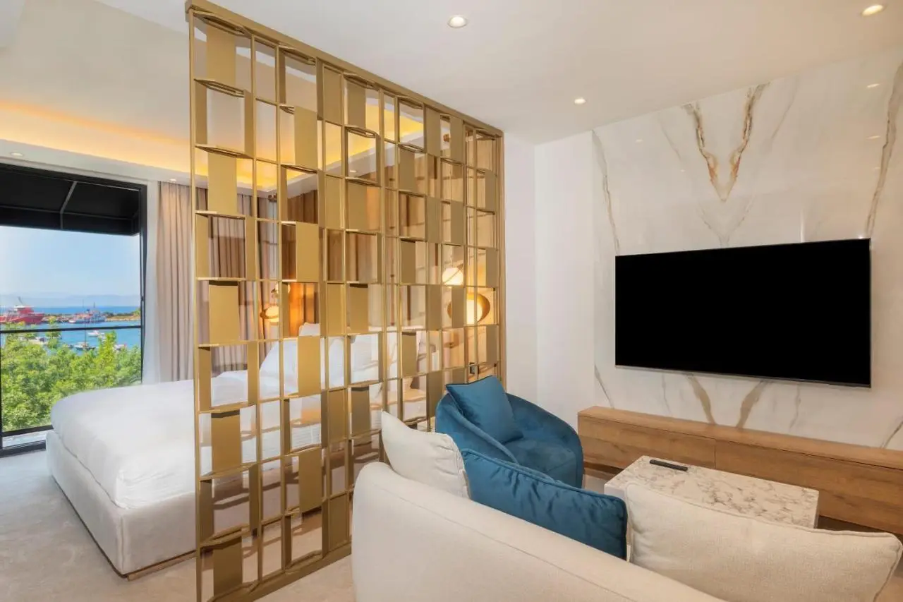 Premier Lounge Hotel