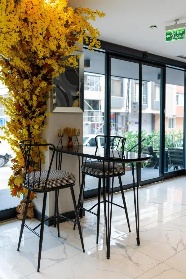 BRANDROOM HOTEL