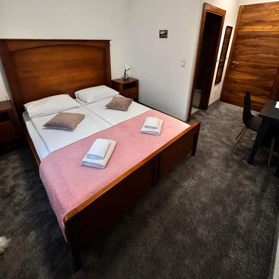 Hotel Paviljon