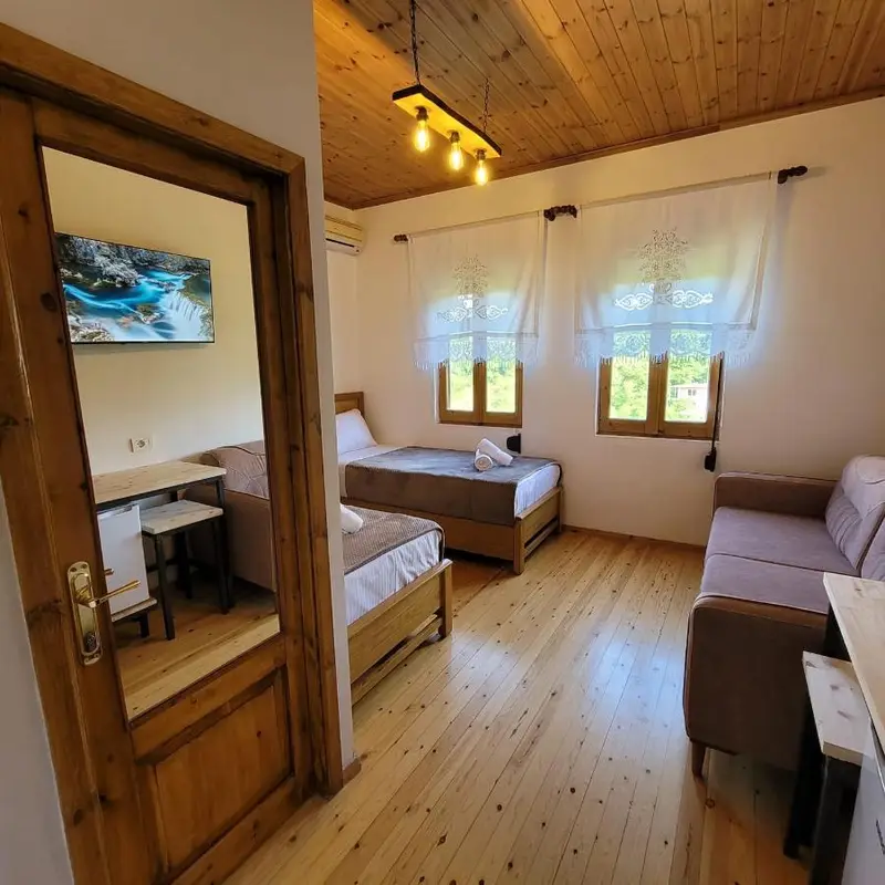 Jona Guest house