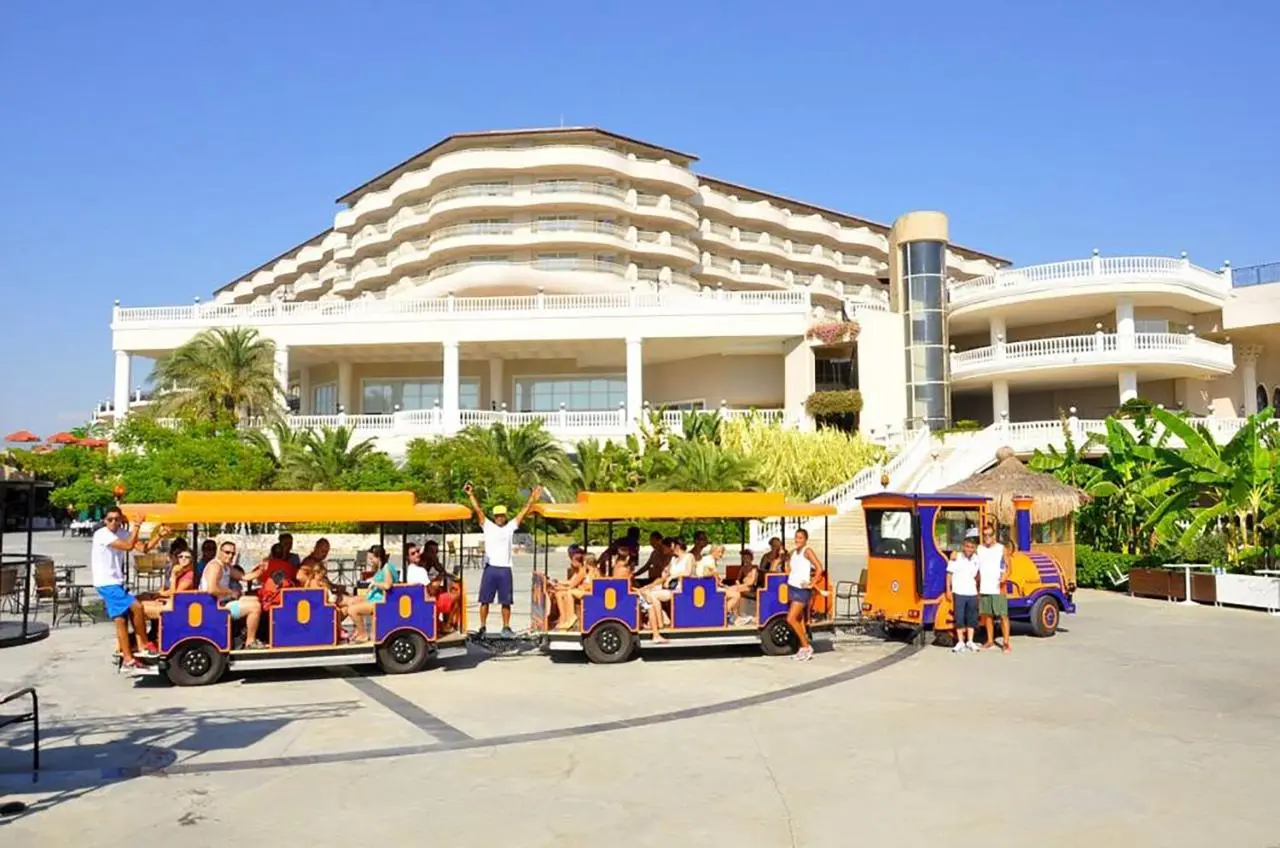 Starlight Resort Hotel