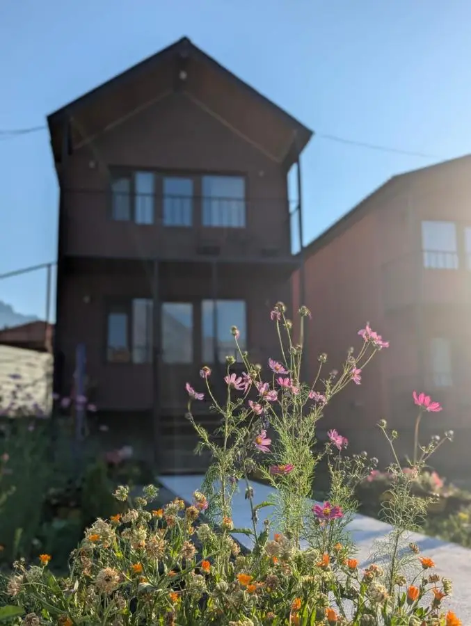 cottage nikolozi