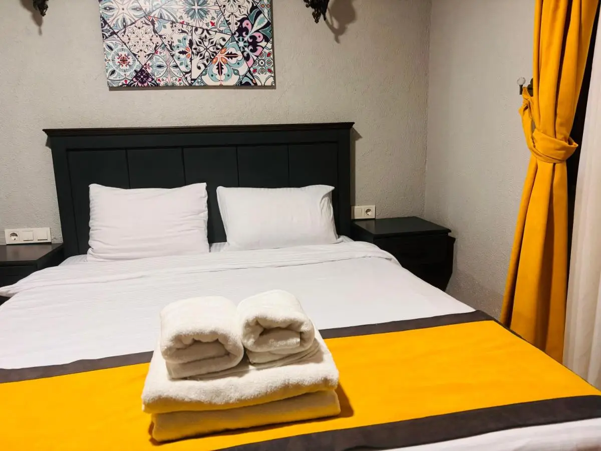 Lebon Hotel-Special Class