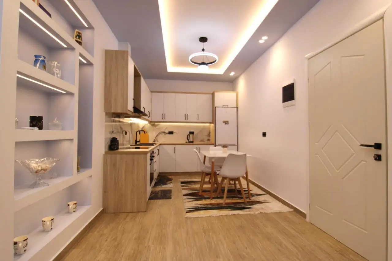 Sarande Luxury Central apartment Reni Risi