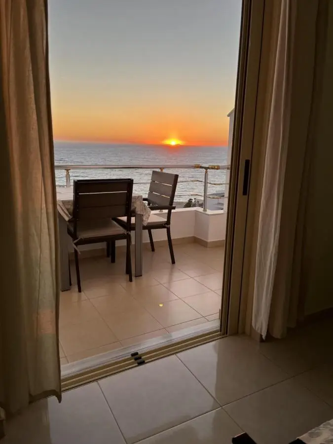 Bluemoon Suites Sarande