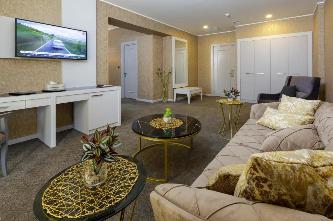 Premium Park Hotel