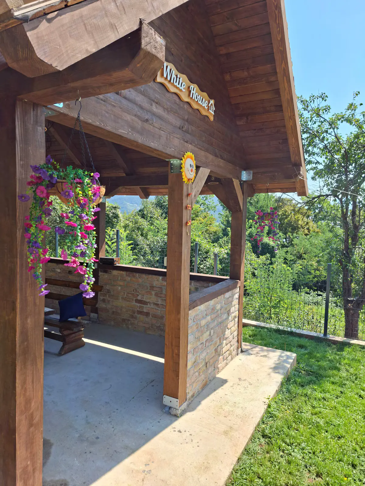 Family  Private House w/ Garden & Gazebo|10 Guests