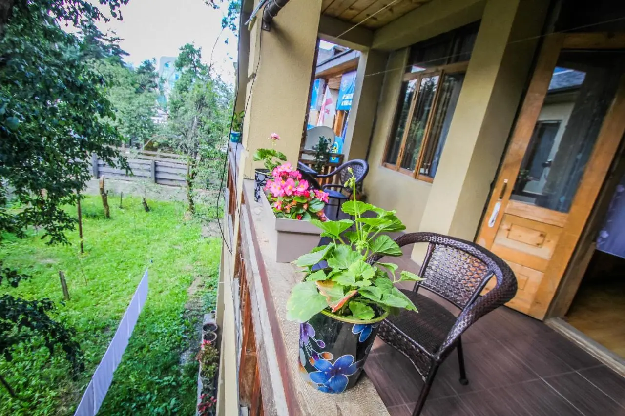Eka&Nino GuestHouse