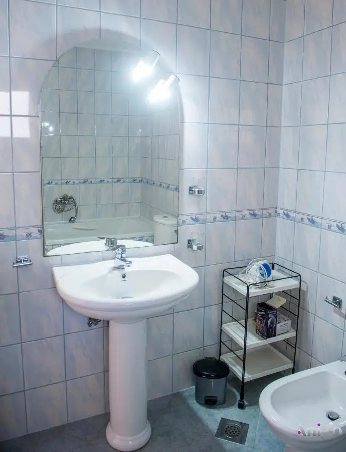 Apartment Ado