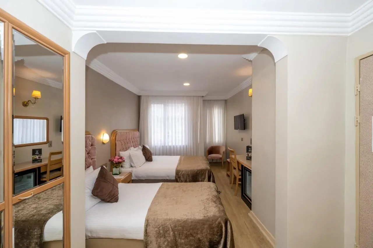 Grand Anka Hotel