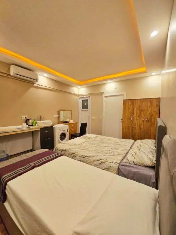 White Lotus Suites