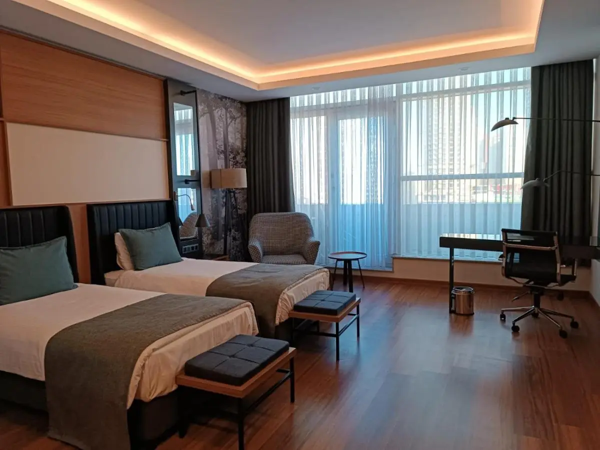 Expoist Hotel