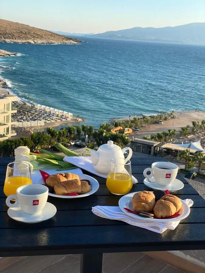 AMI MAR Hotel