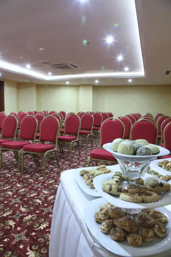 Hotel Senbayrak City