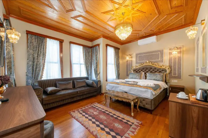 Brown Mansion Oldcity