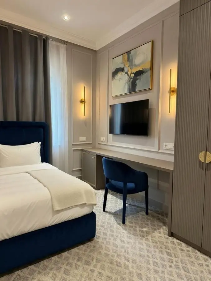 Grand Park Residence Hotel
